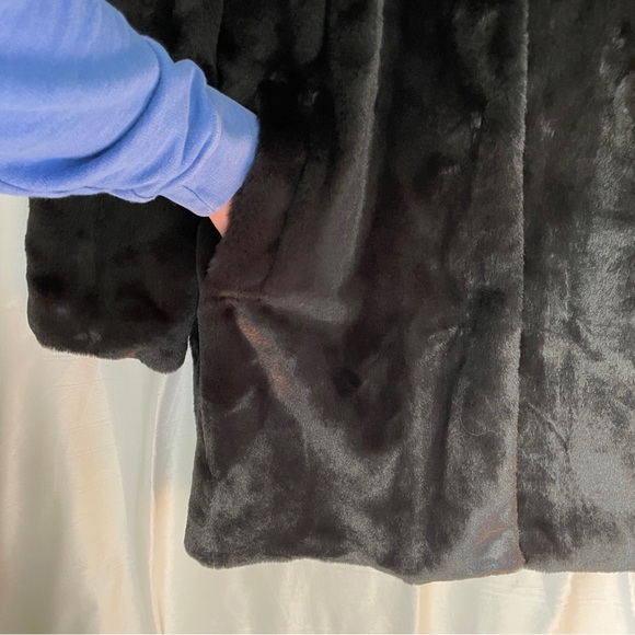 NWT DKNY Black Teddy Jacket Plush Mid-Length Faux Fur Coat Midi Size Large - Picture 6 of 12